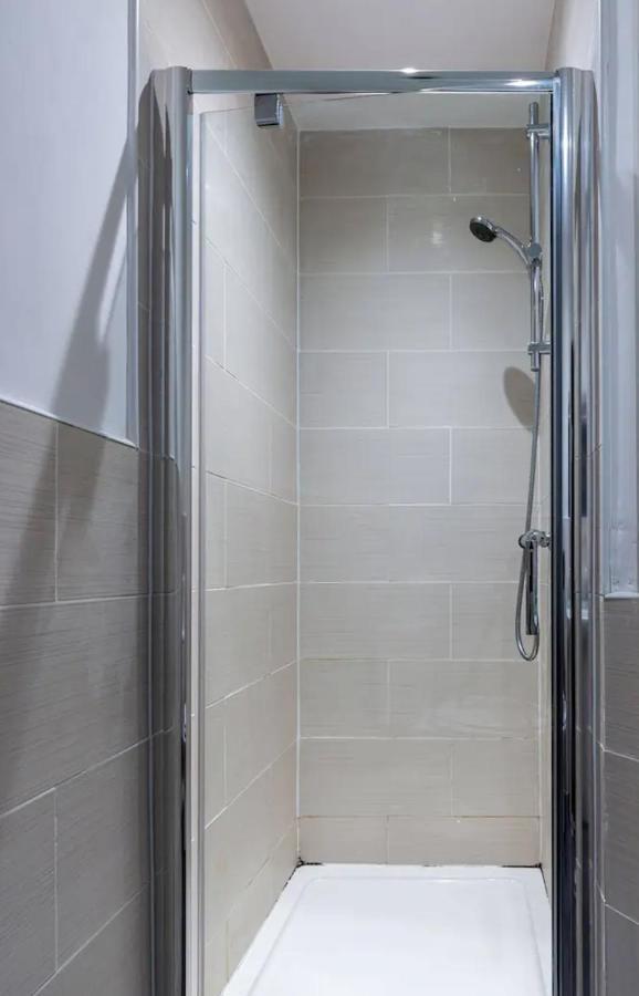 Kelvin Grove By Ustay Liverpool Extérieur photo